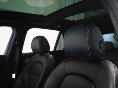 Certified 2021 Mercedes-Benz GLC 300 4MATIC image 12