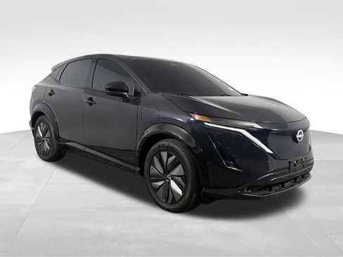 Used 2024 Nissan Ariya AWD image 3