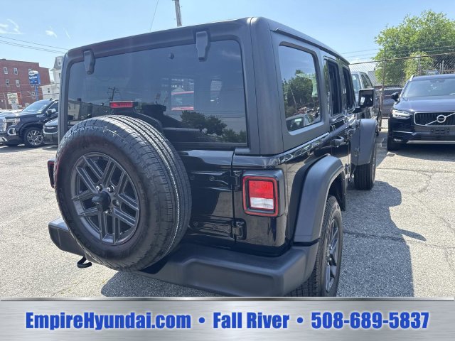 Used 2024 Jeep Wrangler Unlimited Sport AWD/4WD image 6