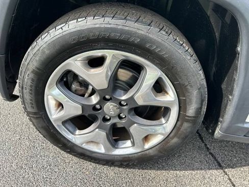 Used 2018 Jeep Compass Limited AWD/4WD image 44