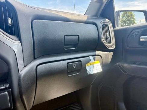 Used 2023 Chevrolet Silverado 1500 Custom AWD/4WD image 28