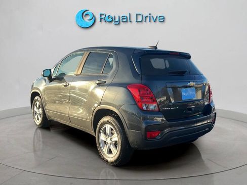 Used 2019 Chevrolet Trax LS w/ Tint and Cruise Package image 3