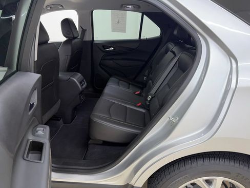 Used 2021 Chevrolet Equinox Premier AWD/4WD image 16