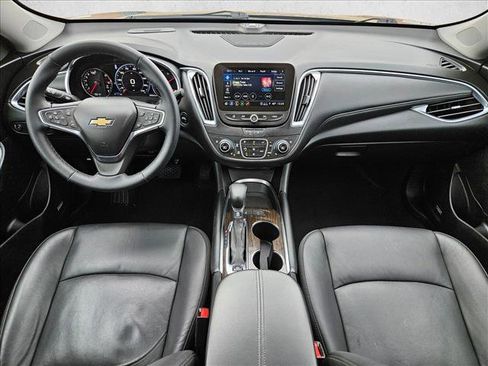 Used 2024 Chevrolet Malibu LT image 19