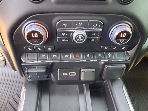 Used 2022 Chevrolet Silverado 2500 LTZ w/ LTZ Plus Package AWD/4WD image 17
