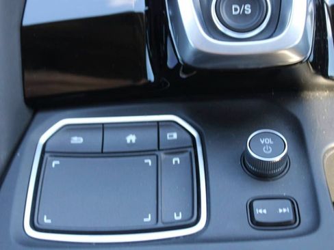 Used 2024 Acura MDX w/ Technology Package FWD image 23