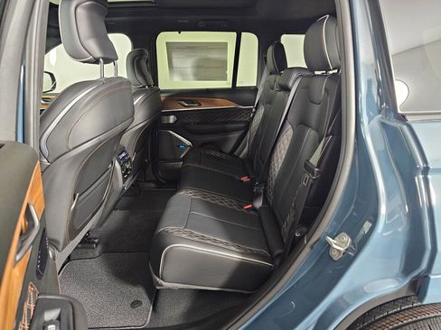 New 2026 Jeep Grand Cherokee Summit AWD/4WD image 35