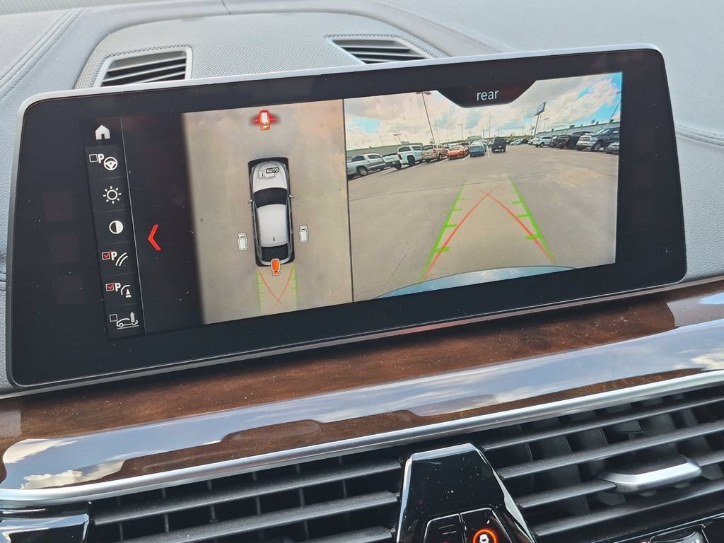 Used 2018 BMW 640i Gran Turismo xDrive AWD/4WD image 19