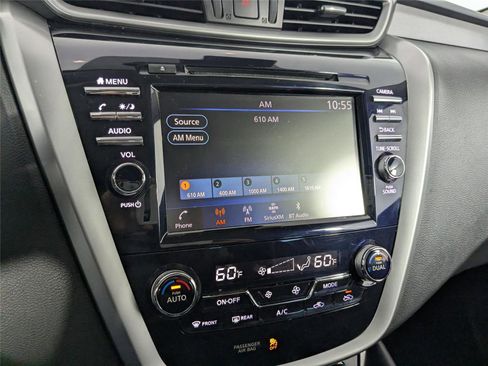 Used 2022 Nissan Murano SV image 17