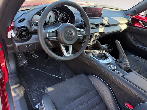 New 2025 MAZDA MX-5 Miata Club w/ Brembo/BBS Recaro Package image 15