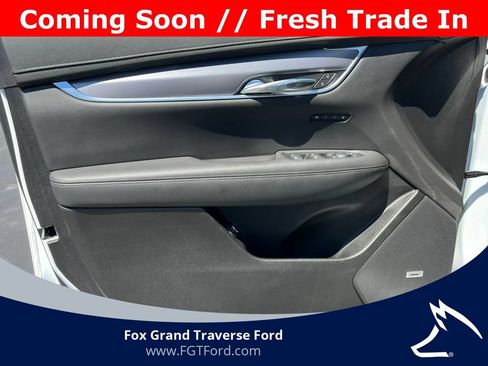 Used 2024 Cadillac XT6 Luxury w/ LPO, Floor Liner Package AWD/4WD image 14