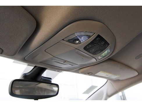 Used 2023 Chrysler Pacifica Touring-L FWD image 22