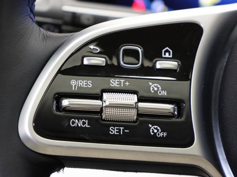 Certified 2023 Mercedes-Benz GLS 450 4MATIC image 21
