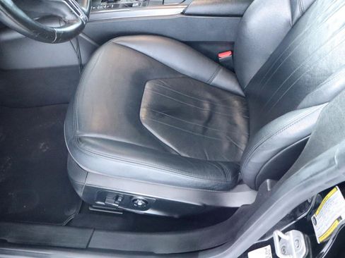 Used 2018 Maserati Ghibli RWD image 14