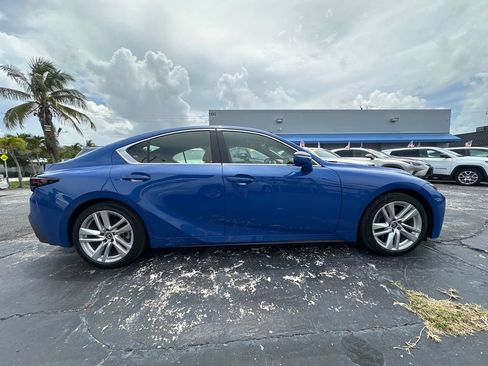Used 2024 Lexus IS 300 w/ Comfort Package RWD image 7