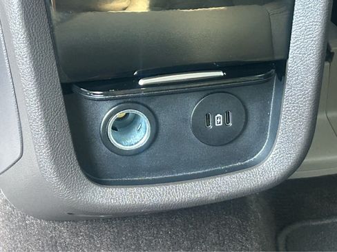 Used 2023 Lincoln Nautilus FWD image 13