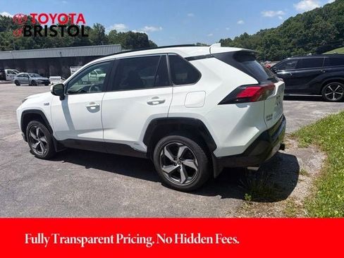 Used 2021 Toyota RAV4 SE w/ Weather & Moonroof Package AWD/4WD image 8