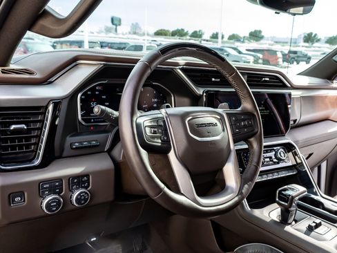 Used 2025 GMC Sierra 1500 Denali image 17