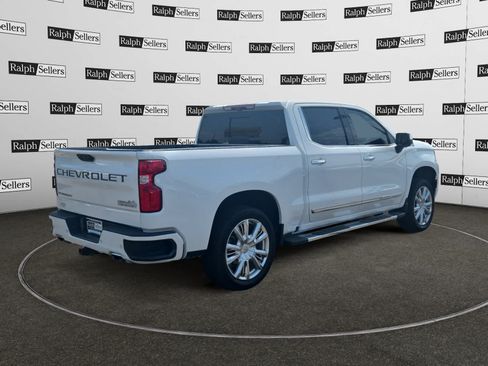Used 2024 Chevrolet Silverado 1500 High Country w/ High Country Premium Package AWD/4WD image 6