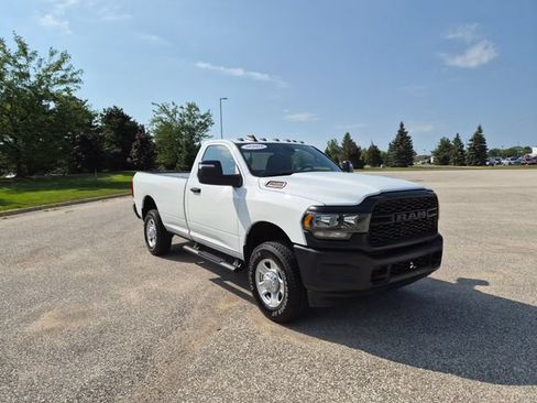 Used 2024 RAM 2500 Tradesman w/ Snow Chief Group AWD/4WD image 3