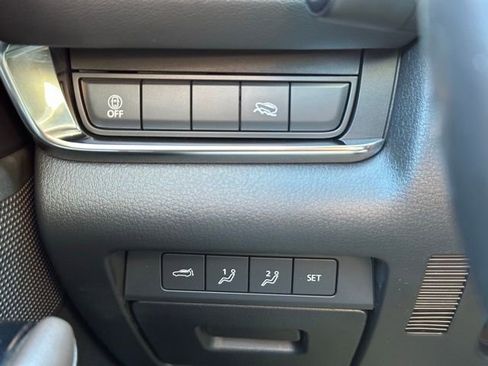 Used 2023 MAZDA CX-30 AWD 2.5 S w/ Premium Package image 18