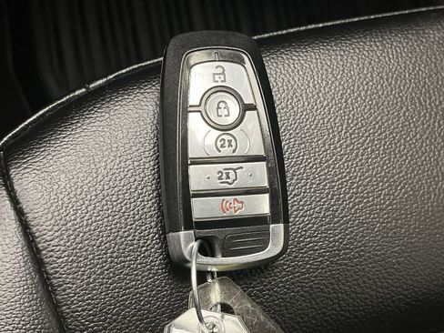 Used 2023 Ford Edge SEL w/ Convenience Package image 27