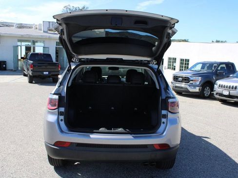 Used 2018 Jeep Compass Altitude w/ Popular Equipment Group image 28