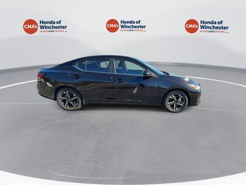 Used 2025 Nissan Sentra SV image 11