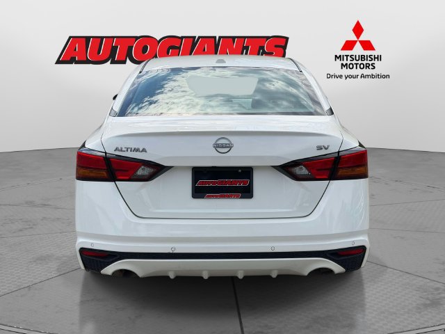 Used 2024 Nissan Altima 2.5 SV FWD image 3
