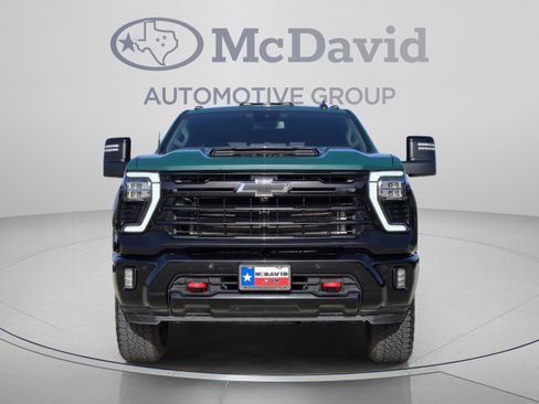 Used 2025 Chevrolet Silverado 2500 LT w/ Trail Boss Package AWD/4WD image 8