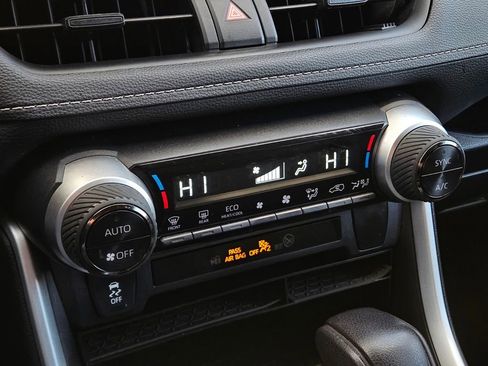 Used 2023 Toyota RAV4 AWD Hybrid image 18