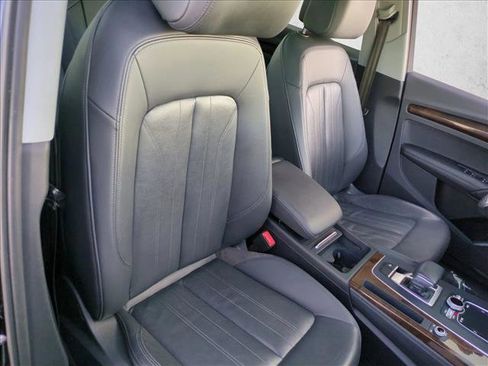 Used 2019 Audi Q5 2.0T Premium Plus w/ Premium Plus Package image 19