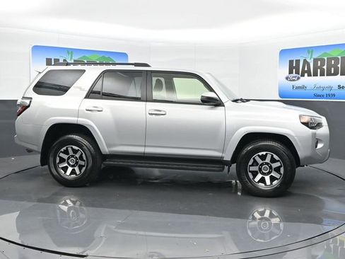 Used 2024 Toyota 4Runner TRD Off-Road image 7