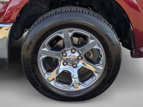 Used 2016 RAM 1500 Laramie image 24