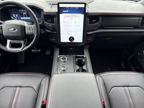 Used 2024 Ford Expedition Max Limited image 13