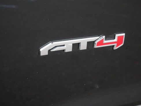Used 2023 GMC Acadia AT4 w/ Technology Package AWD/4WD image 10