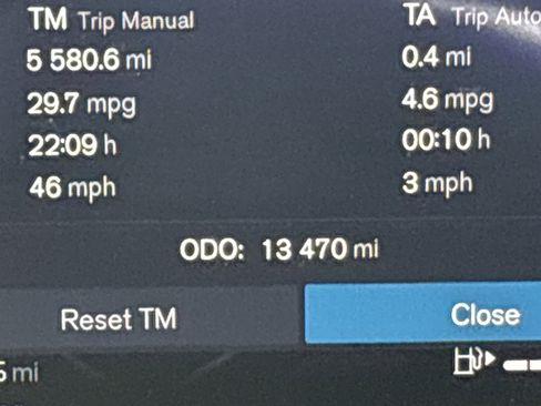 Used 2025 Volvo XC60 B5 Plus image 22