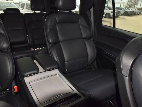 New 2025 Lincoln Navigator Reserve w/ Jet Appearance Package image 30