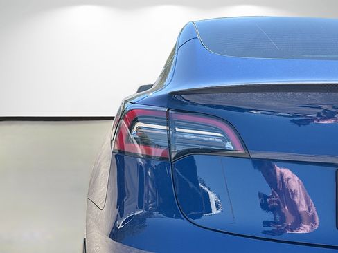 Used 2023 Tesla Model 3 Performance AWD/4WD image 10