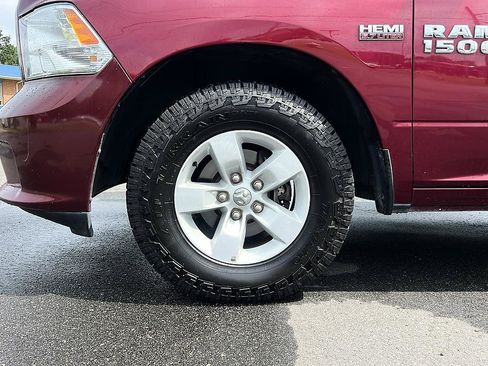 Used 2017 RAM 1500 Express RWD image 21