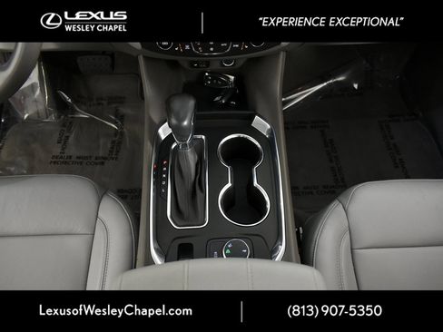 Used 2021 Chevrolet Traverse LT w/ LT Premium Package image 31