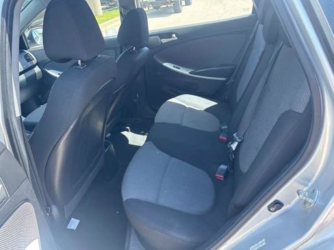 Used 2012 Hyundai Accent GS FWD image 10