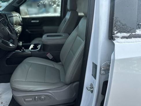 Used 2019 Chevrolet Silverado 1500 RST image 12