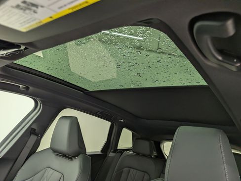 New 2026 BMW X3 xDrive30 w/ Premium Package image 16