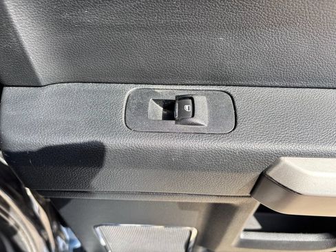 Used 2019 Ford F150 Lariat w/ Trailer Tow Package AWD/4WD image 30