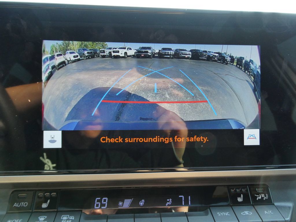 Used 2026 Toyota Camry SE w/ Multimedia Upgrade Package FWD image 33
