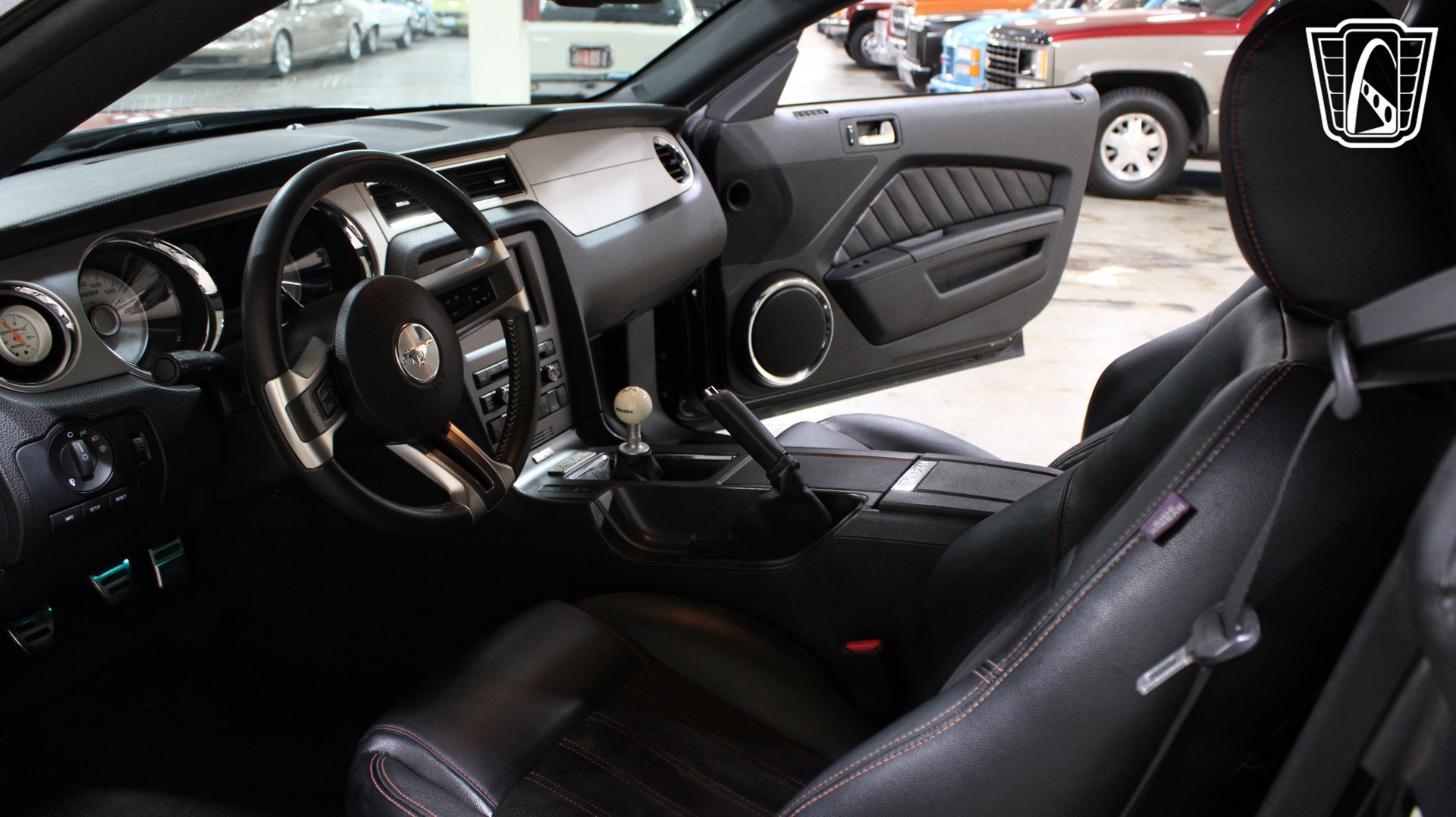 Used 2012 Ford Mustang GT Premium w/ Electronics Pkg RWD image 10