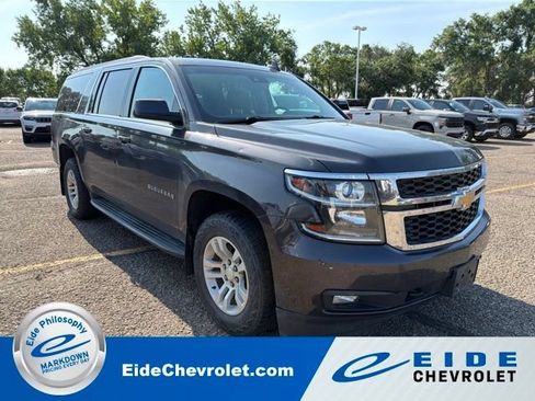 Used 2017 Chevrolet Suburban LT w/ Luxury Package AWD/4WD image 1