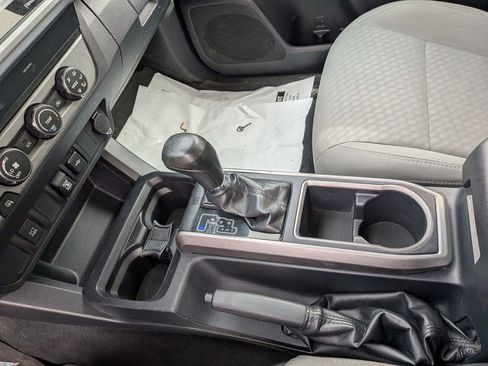 Used 2020 Toyota Tacoma SR5 image 14