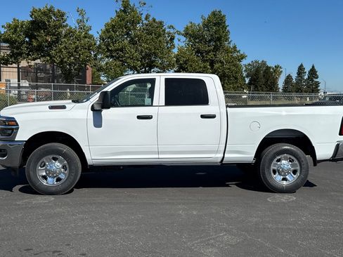 New 2026 RAM 3500 Tradesman w/ Chrome Appearance Group A AWD/4WD image 6